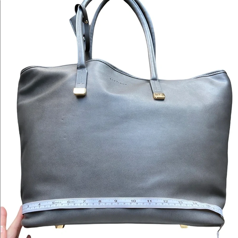 Platinum Avenue Laptop Case Tote Bag